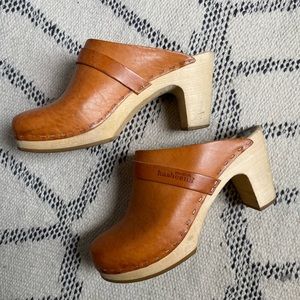 Swedish Hasbeens Classic Clogs